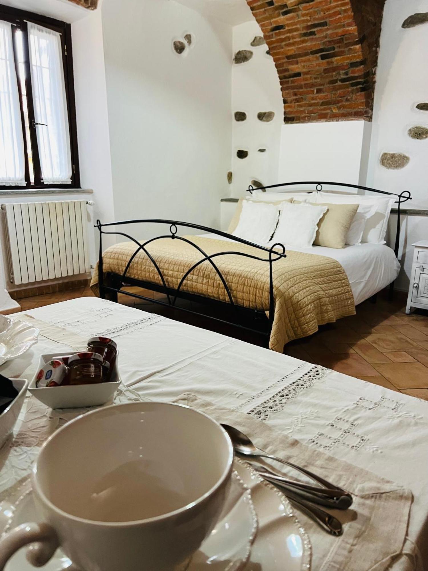 Monolocale Viverone Lake Rooms Dış mekan fotoğraf